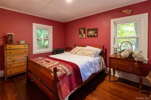 Bedroom - 30 Old Post Rd, Red Hook, NY 12571 photo 4 of 6