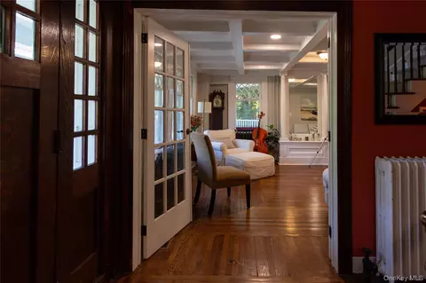 Entry Way - 30 Old Post Rd, Red Hook, NY 12571 photo 1 of 3