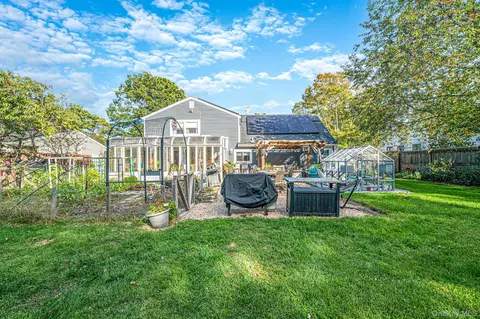 Exterior - 76 Corbin Ave, Brookhaven, NY 11772 photo 7 of 8