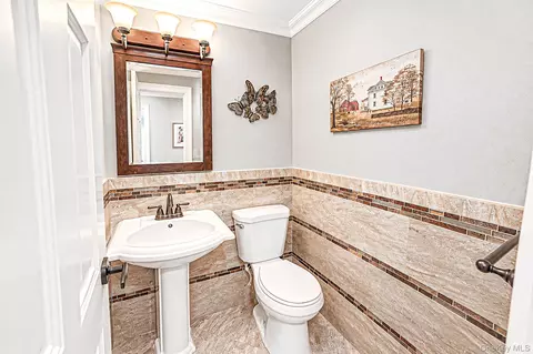 Bath - 76 Corbin Ave, Brookhaven, NY 11772 photo 1 of 4