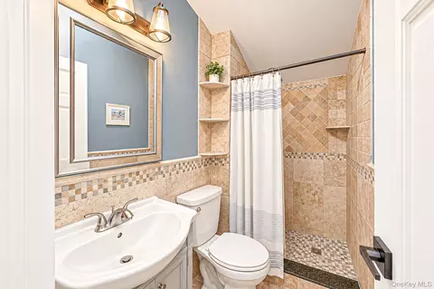 Bath - 76 Corbin Ave, Brookhaven, NY 11772 photo 2 of 4