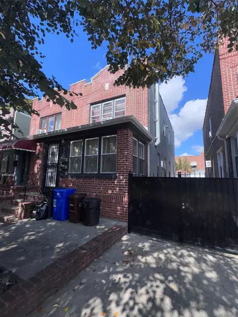 65-21 78th Ave, New York, NY 11385