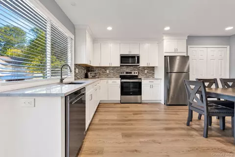 1012 Old Medford Ave, Farmingville, NY 11738