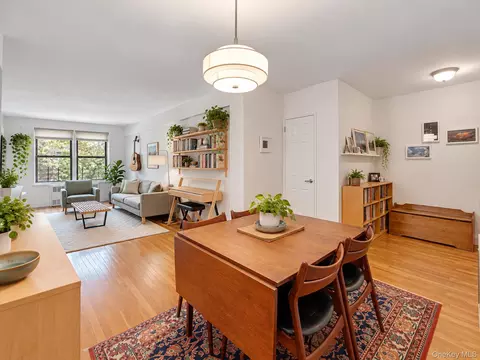 282 E 35th St #5A, Brooklyn, NY 11203