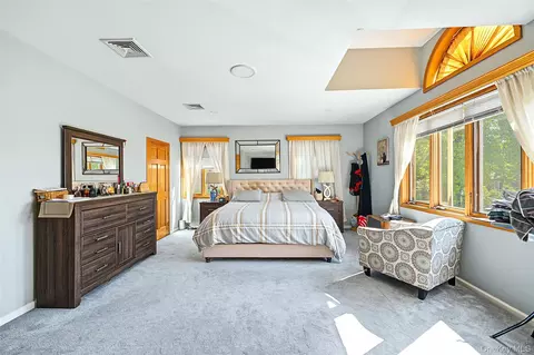 Bedroom - 160-01 13 Ave, Whitestone, NY 11357 photo 1 of 3
