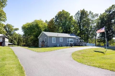 Exterior - 324 Gardnerville Rd, Wawayanda, NY 10958 photo 8 of 13