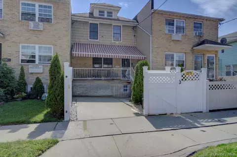 13829 248th St, New York, NY 11422