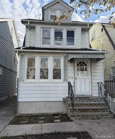 24446 89th Ave, New York, NY 11426