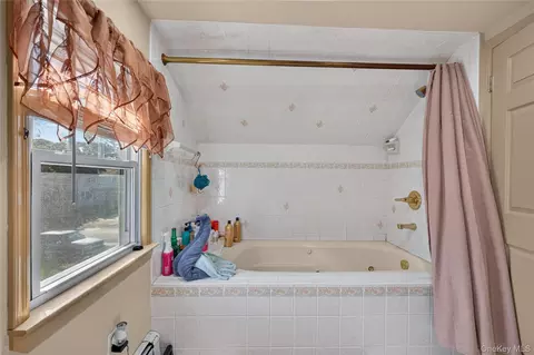 Bath - 69 Robert St, Patchogue, NY 11772 photo 2 of 4