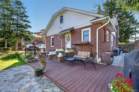Exterior - 69 Robert St, Patchogue, NY 11772 photo 7 of 8