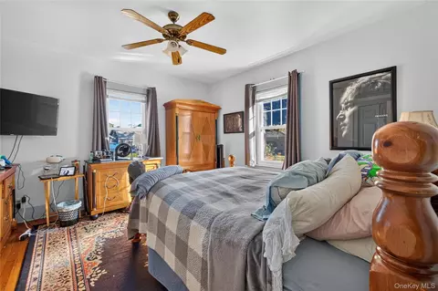 Bedroom - 69 Robert St, Patchogue, NY 11772 photo 2 of 6