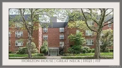 195 S Middle Neck Rd #1-F, North Hempstead, NY 11021