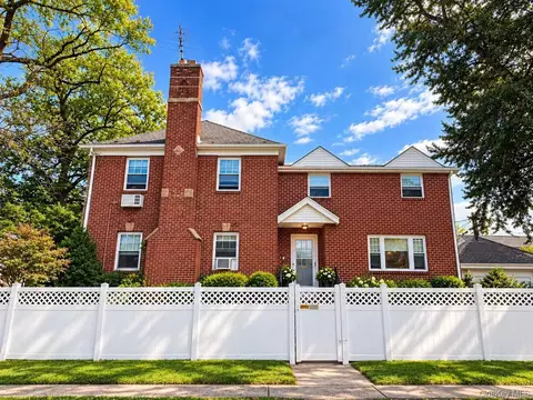 120-02 9th Ave, New York, NY 11356