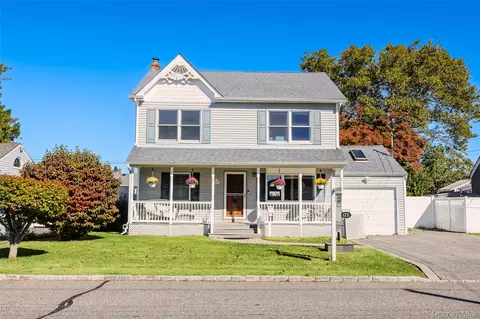 173 Marcy St, West Babylon, NY 11704