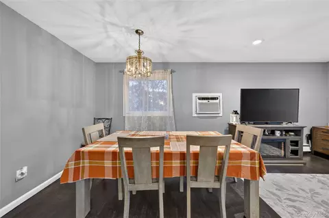 Dining - 3 Jasper Ave, Patchogue, NY 11772 photo 2 of 2