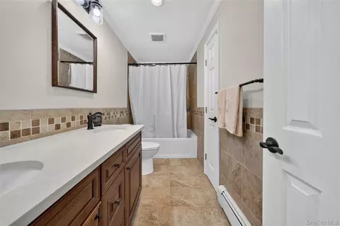 Bath - 3 Jasper Ave, Patchogue, NY 11772 photo 3 of 4