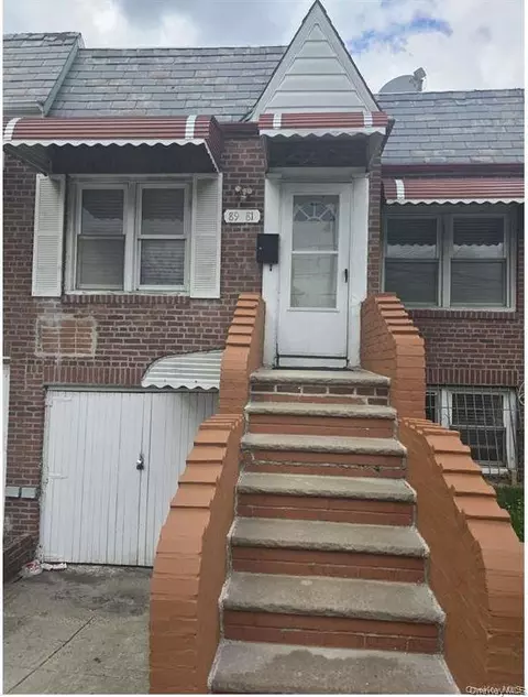 89-81 217th St, New York, NY 11427