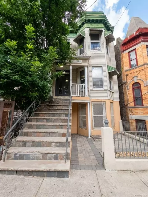 707 Eagle Ave, New York, NY 10455