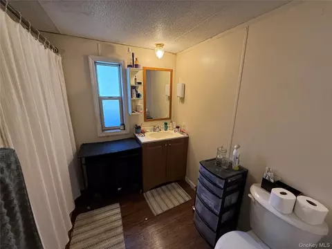 380 Ellen St, Wallkill, NY 12589 photo 7