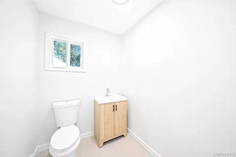 Bath - 85 Jayne Ave, Patchogue, NY 11772 photo 1 of 1