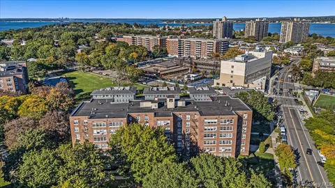 211-65 23rd Ave #3B, Bayside, NY 11360