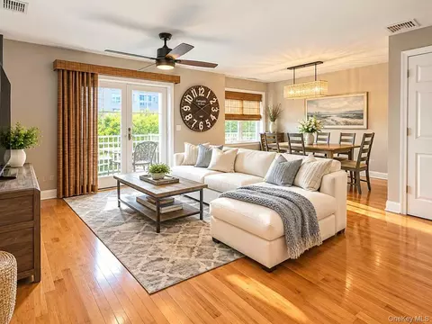 10310 Rockaway Beach Blvd #3C, Rockaway Park, NY 11694