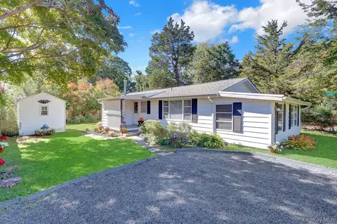 Undisclosed, Huntington, NY 11743