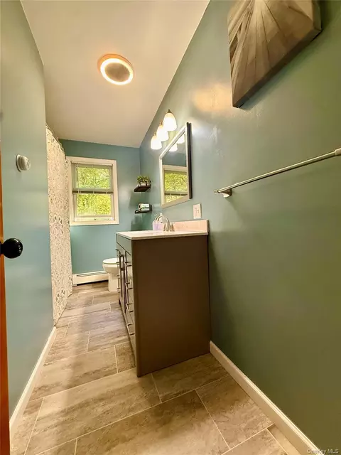 Bath - 181 Eldred Yulan Rd, Highland, NY 12732 photo 1 of 1