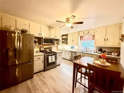 Kitchen - 181 Eldred Yulan Rd, Highland, NY 12732 photo 1 of 5