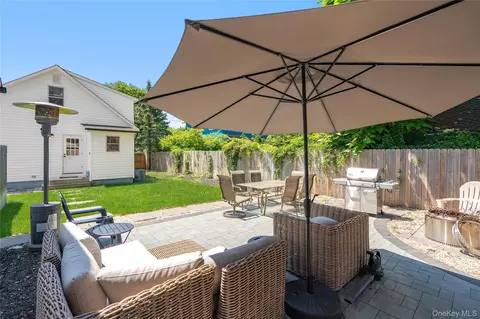 Exterior - 55 Cleveland St, Patchogue, NY 11772 photo 6 of 11