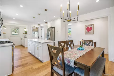 Dining - 55 Cleveland St, Patchogue, NY 11772 photo 3 of 4