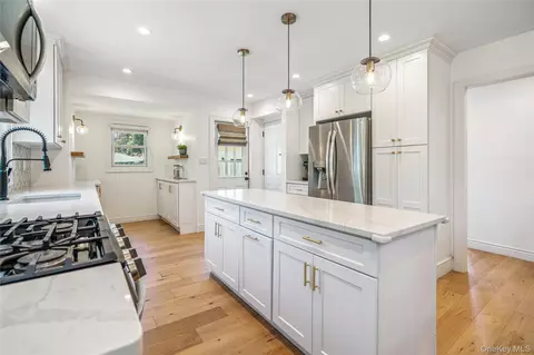 Kitchen - 55 Cleveland St, Patchogue, NY 11772 photo 4 of 6