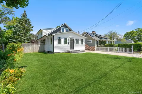 Exterior - 55 Cleveland St, Patchogue, NY 11772 photo 2 of 11