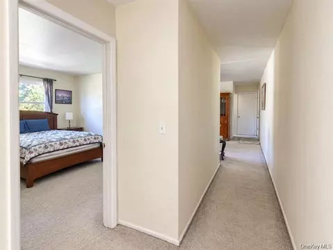 50 Cromwell Ter #6, New Windsor, NY 12553