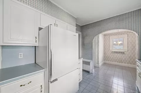 Kitchen - 24 Seneca Rd, Ossining, NY 10562 photo 2 of 4
