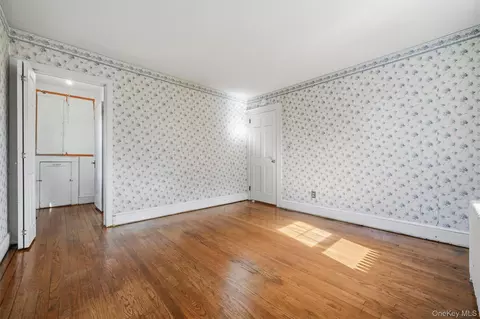 Bedroom - 24 Seneca Rd, Ossining, NY 10562 photo 7 of 8