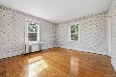 Bedroom - 24 Seneca Rd, Ossining, NY 10562 photo 8 of 8
