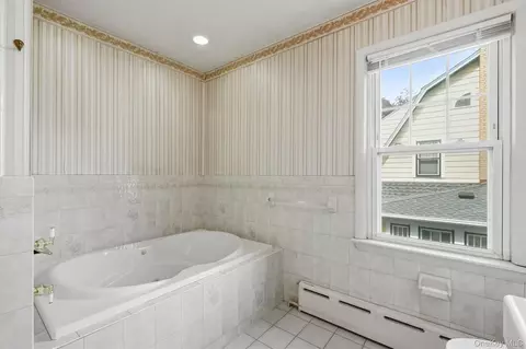 Bath - 24 Seneca Rd, Ossining, NY 10562 photo 3 of 4