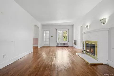 Living - 24 Seneca Rd, Ossining, NY 10562 photo 4 of 5