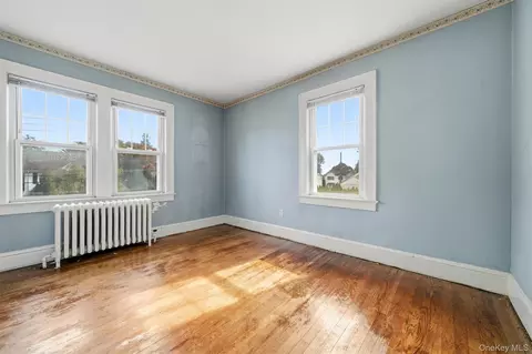 Bedroom - 24 Seneca Rd, Ossining, NY 10562 photo 4 of 8