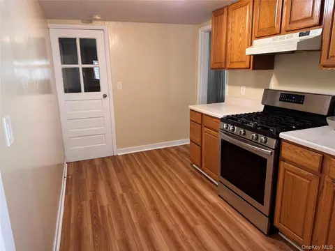 Entry Way - 25 Rymph Blvd, Poughkeepsie, NY 12601 photo 1 of 2
