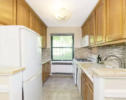 3017 Riverdale Ave #2J, New York, NY 10463