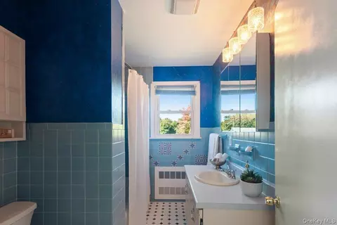 Bath - 340 Union Ave, Peekskill, NY 10566 photo 1 of 1