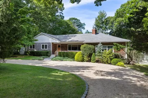 26 Bull Pasture Ln, East Hampton, NY 11937