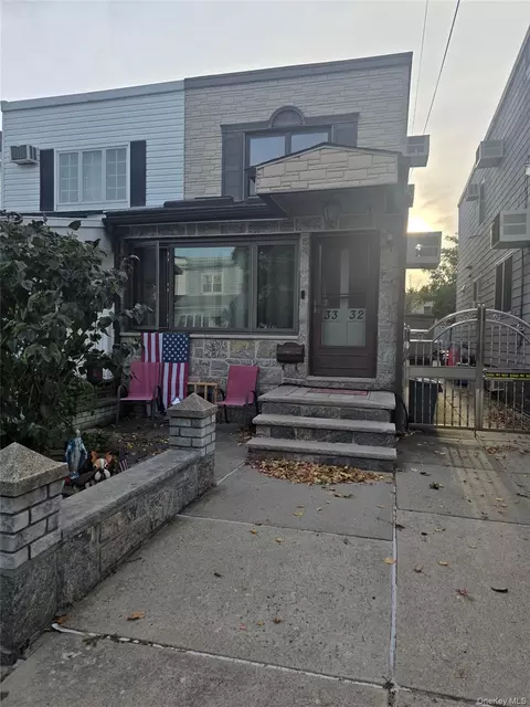 3332 201st St, New York, NY 11361