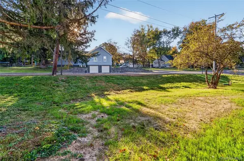 Exterior - 135 Viola St, Shawangunk, NY 12589 photo 6 of 8