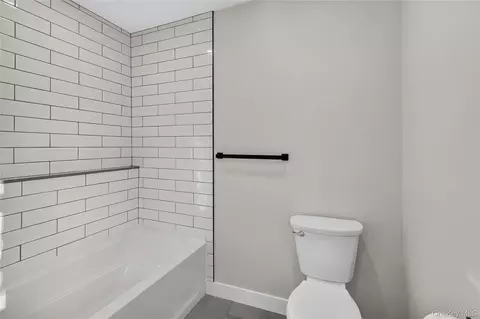 Bath - 135 Viola St, Shawangunk, NY 12589 photo 4 of 4