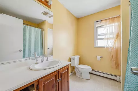 Bath - 604 Roosevelt, Peekskill, NY 10566 photo 1 of 2