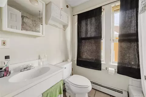 Bath - 604 Roosevelt, Peekskill, NY 10566 photo 2 of 2