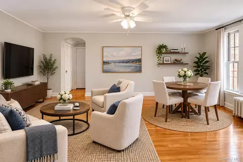 208 Centre Ave #3K, New Rochelle, NY 10805
